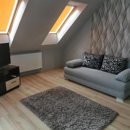 Szabo Apartman Шарвар Экстерьер фото
