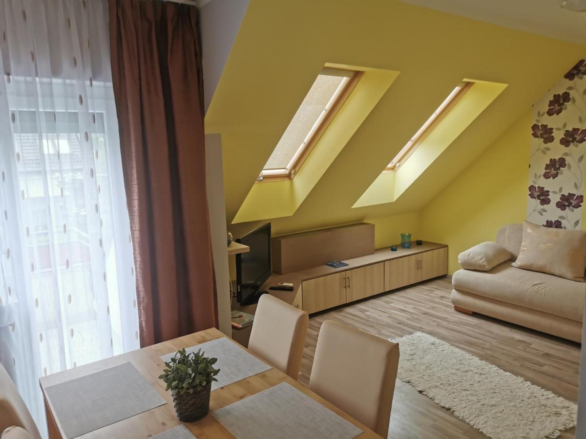 Szabo Apartman Шарвар Экстерьер фото